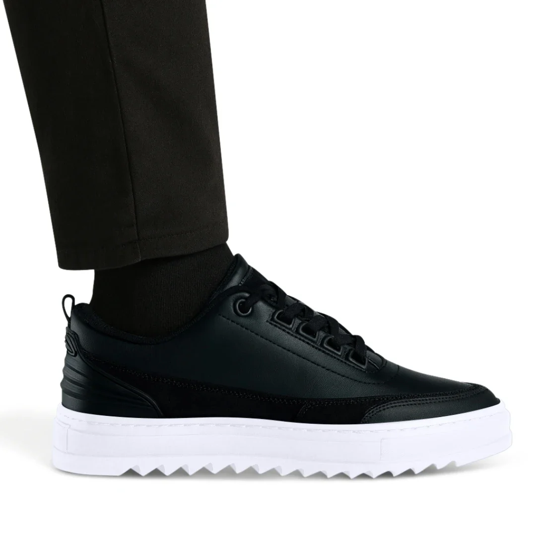 Pantofi pentru bărbați cu înălțime ascunsă