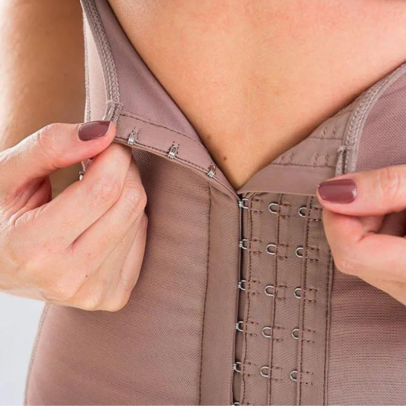 Brâu cu talie înaltă scurt cu Snaps ( OFERTĂ 2X1)®