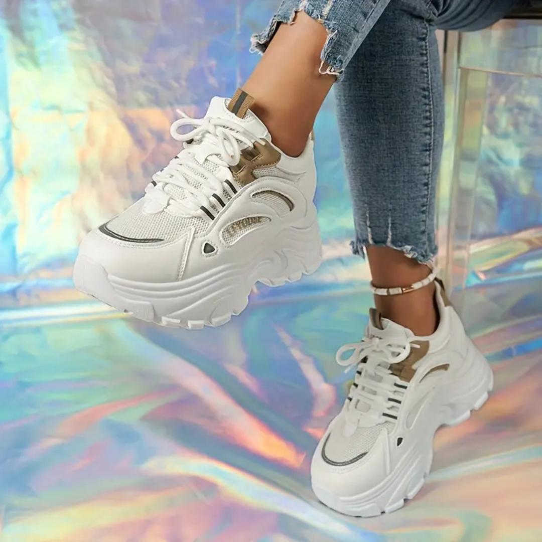 Adidași cu platformă pentru femei