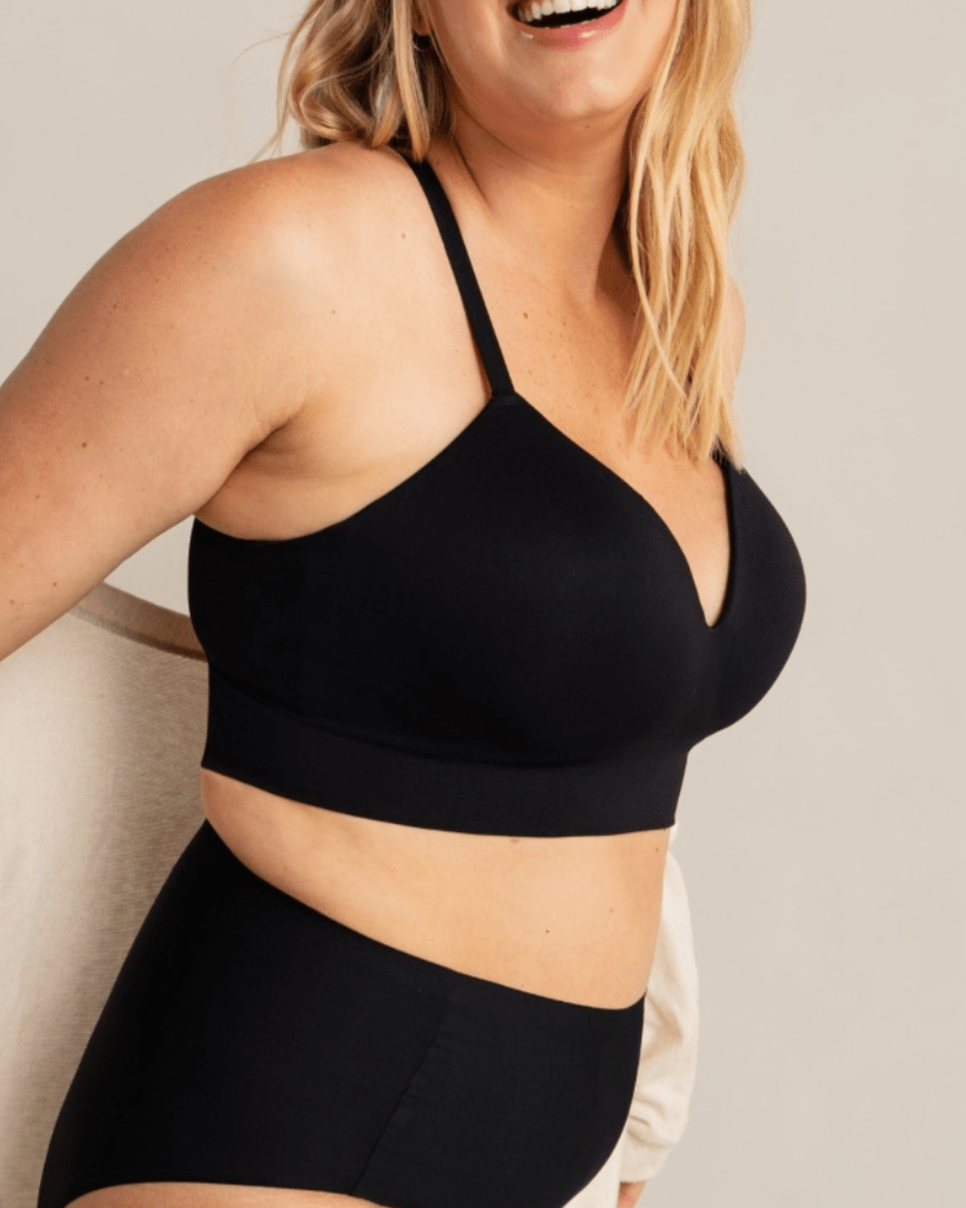 Sutien Modelator cu Suport Confortabil Fără Armătură ( OFERTĂ 2X1)