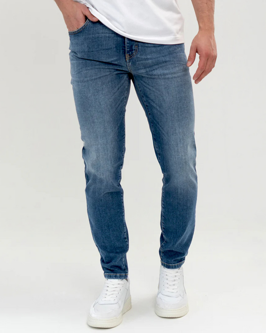 Blugi Clasici Albaștri Autentici Pentru Fiecare Zi