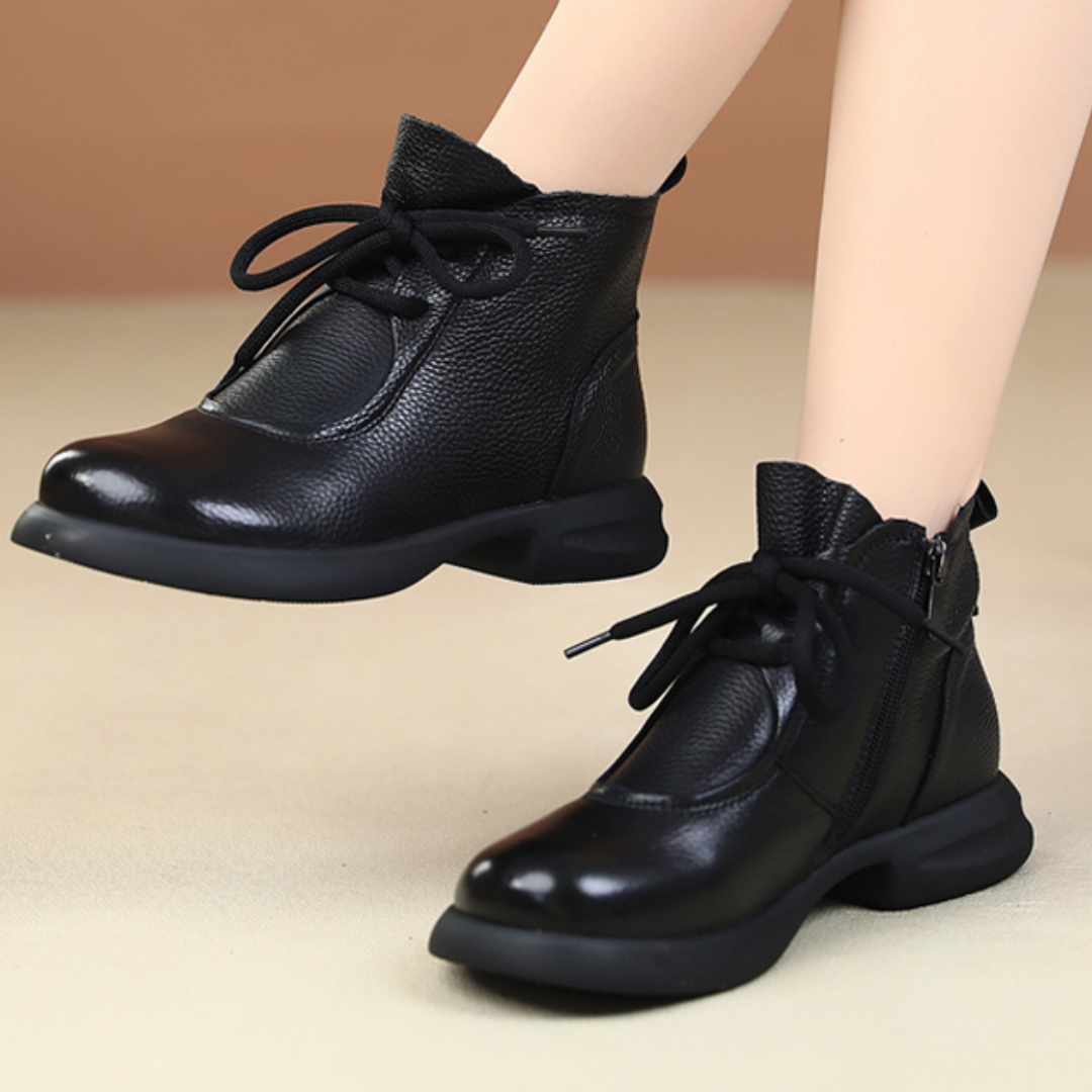 Ghete din piele naturală cu toc pentru femei