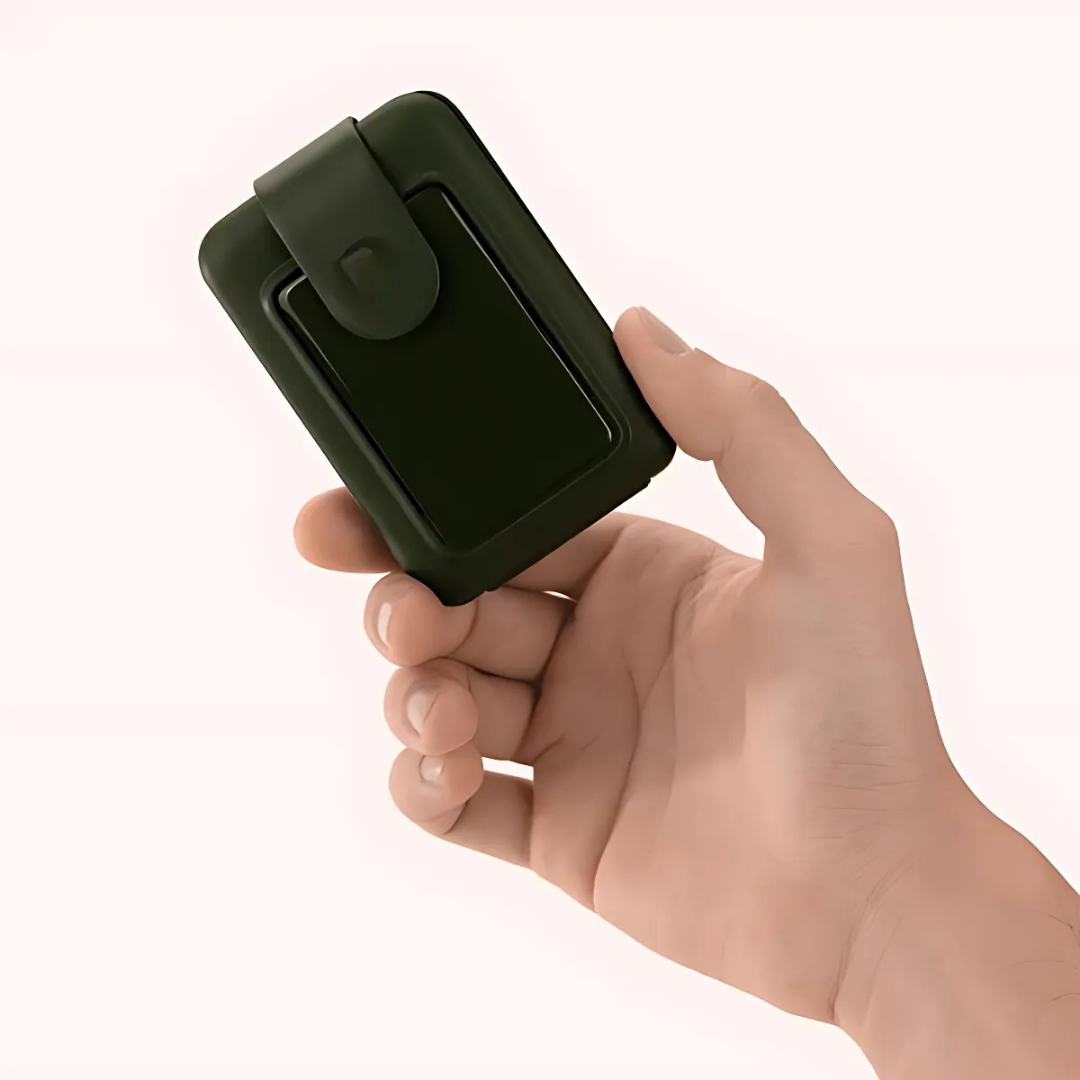 Portofel minimalist cu protecție RFID și design compact pentru carduri